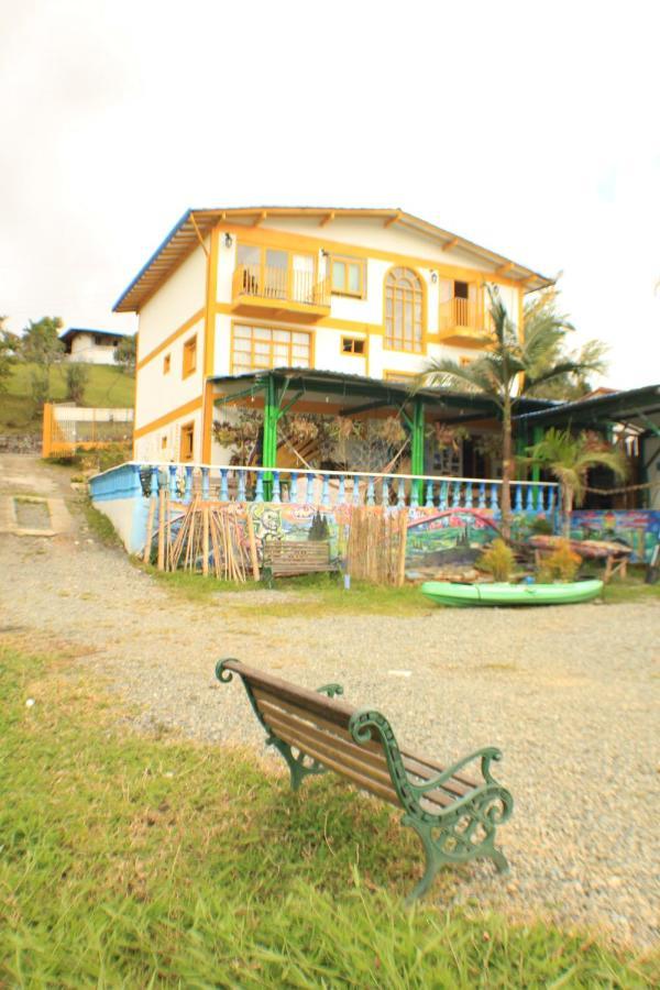 Alegria Hostel Boutique Guatapé Buitenkant foto